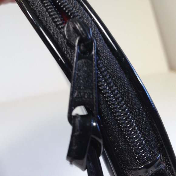 Vintage Avon Small Cosmetic Makeup Bag Coin Purse Shinny Black - Picture 12 of 12